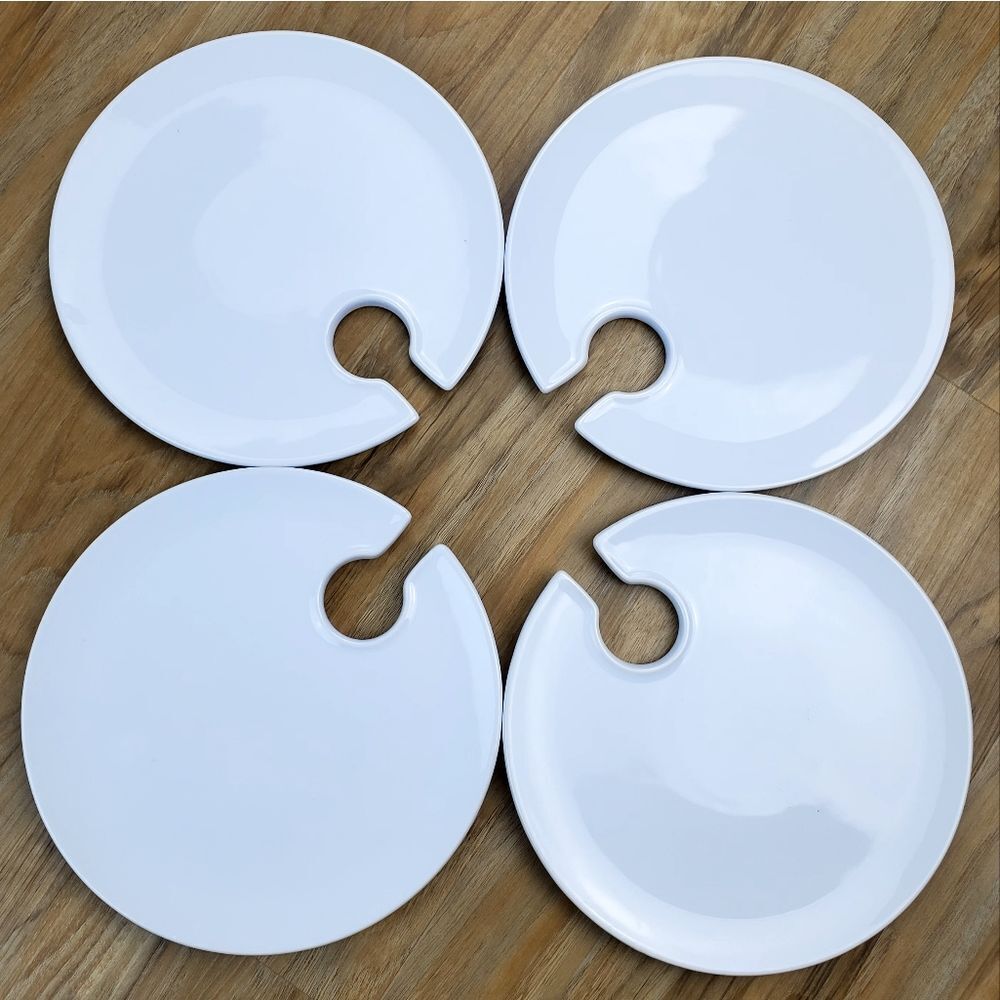 🔸️Pier 1 Imports White Wine Glass Stoneware Plates Set of 4